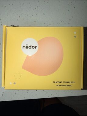 Silicone Strapless Adhesive Bra and pasties- Peach